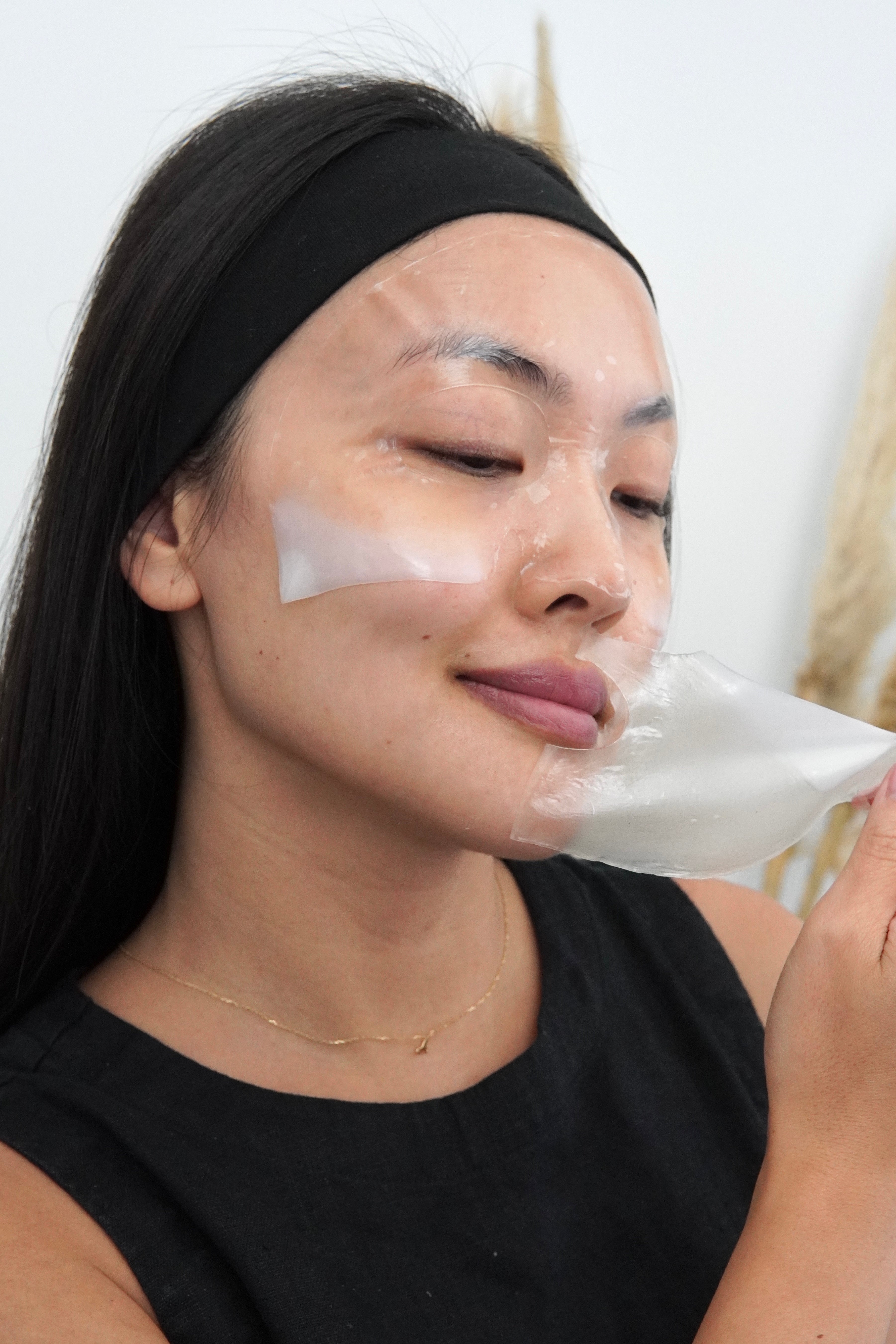 wearing collagen mask overnight