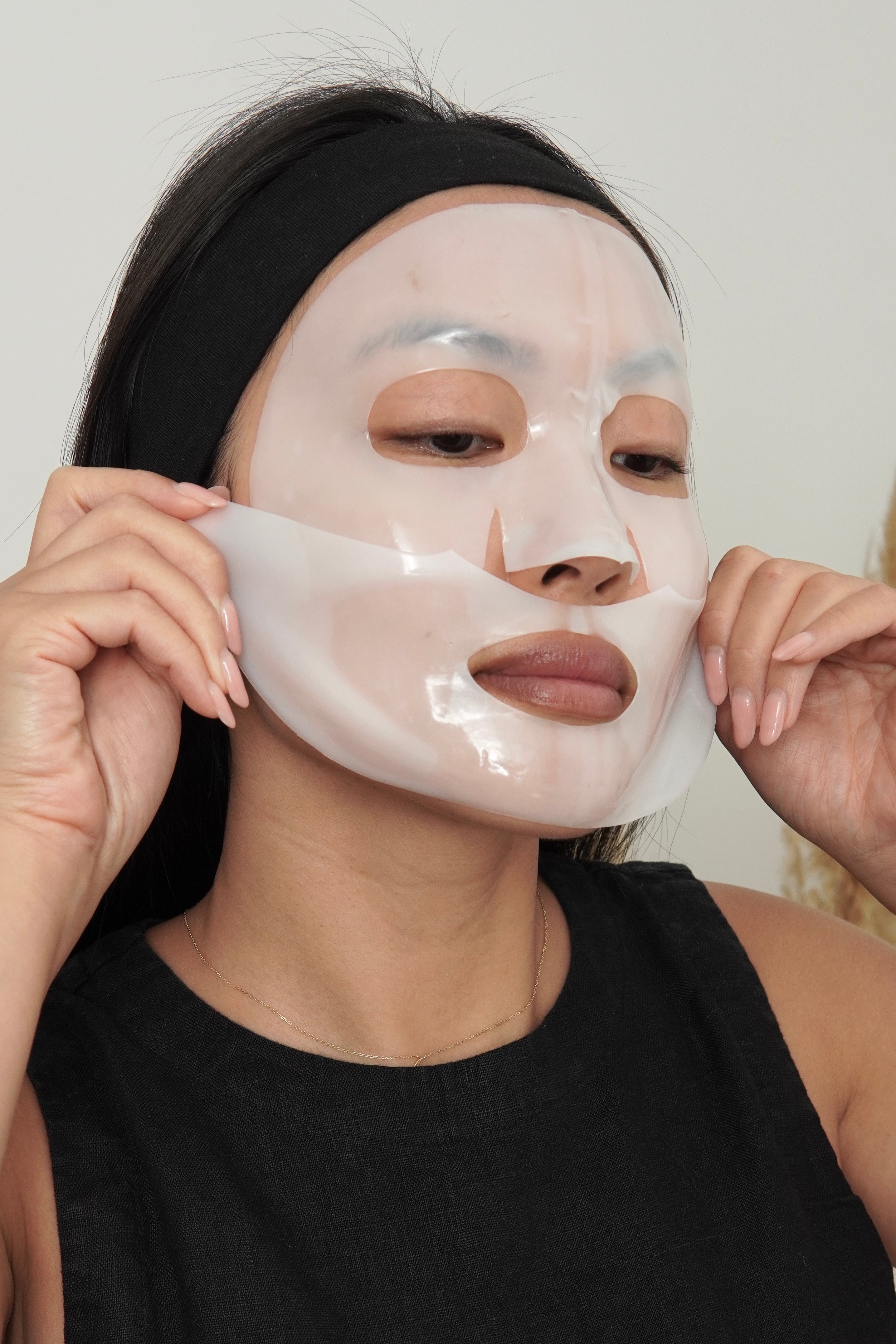 wearing collagen mask overnight