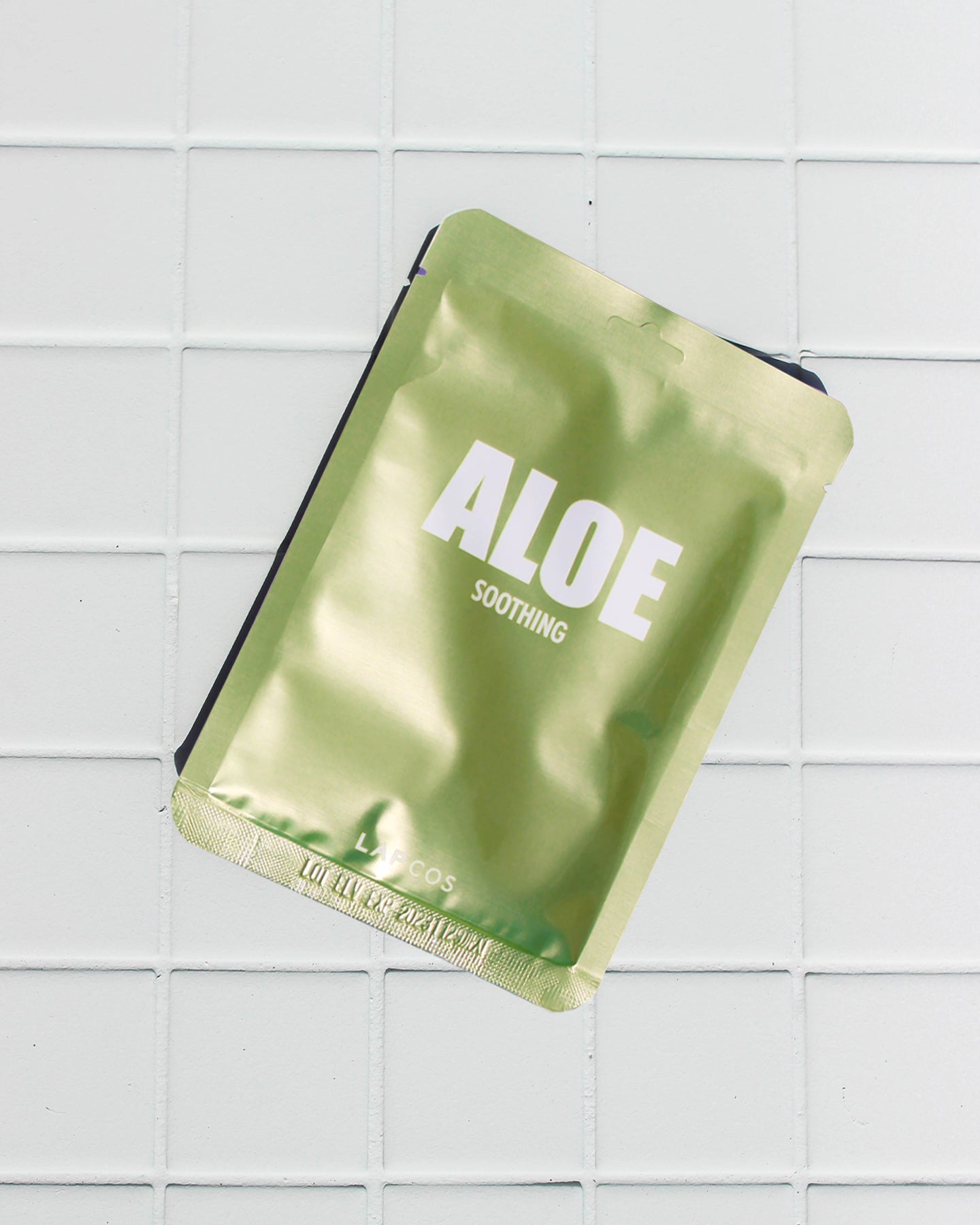 Soothing and hydrating k-beauty sheet mask with Aloe.